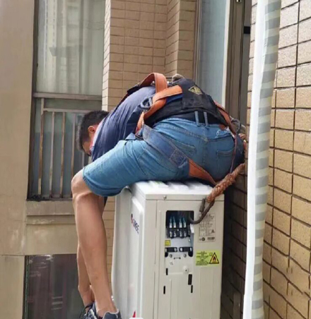 云安空调移机